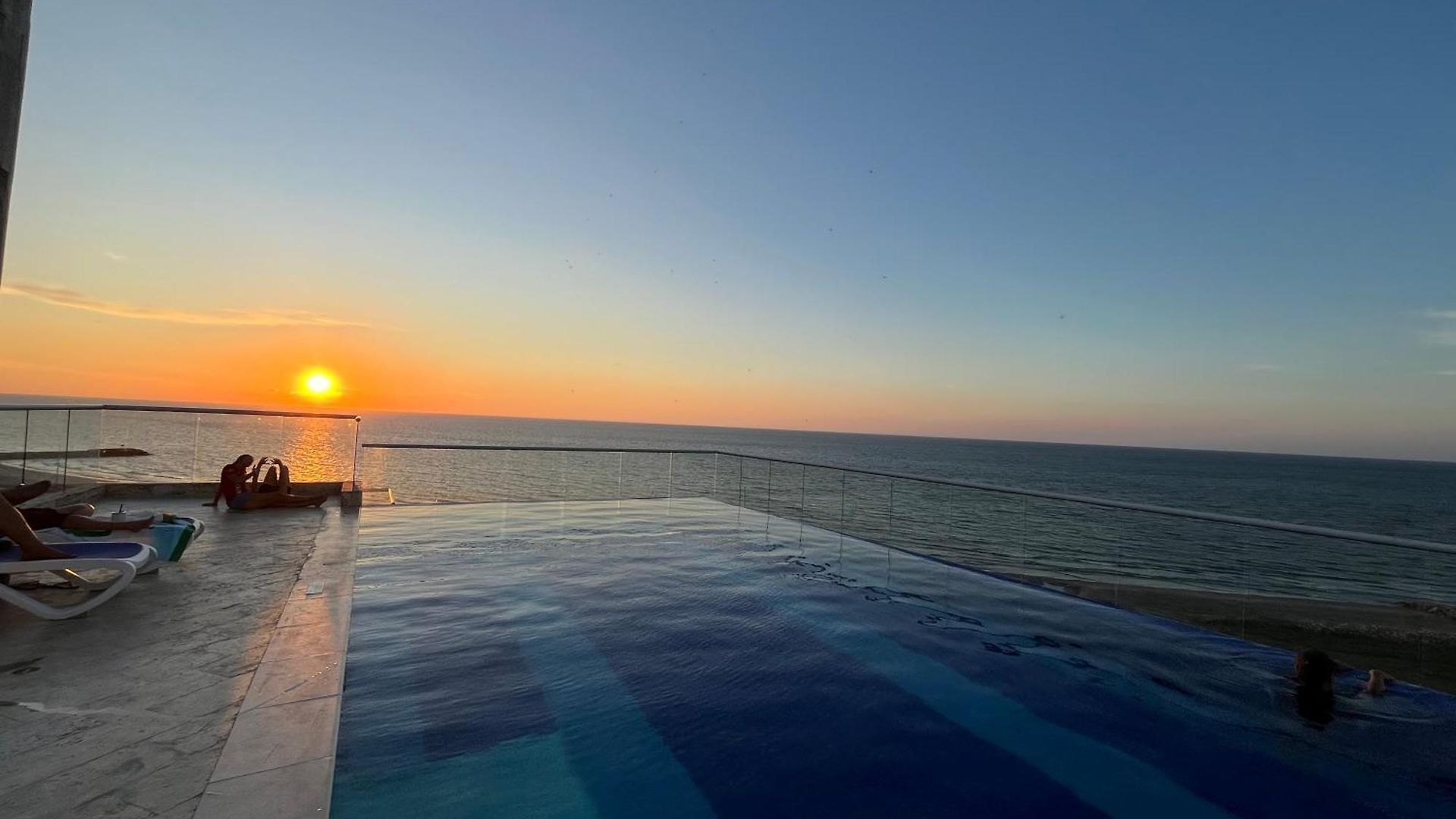 Ocean Drive Apto Con Piscina Infinity * Cartagena