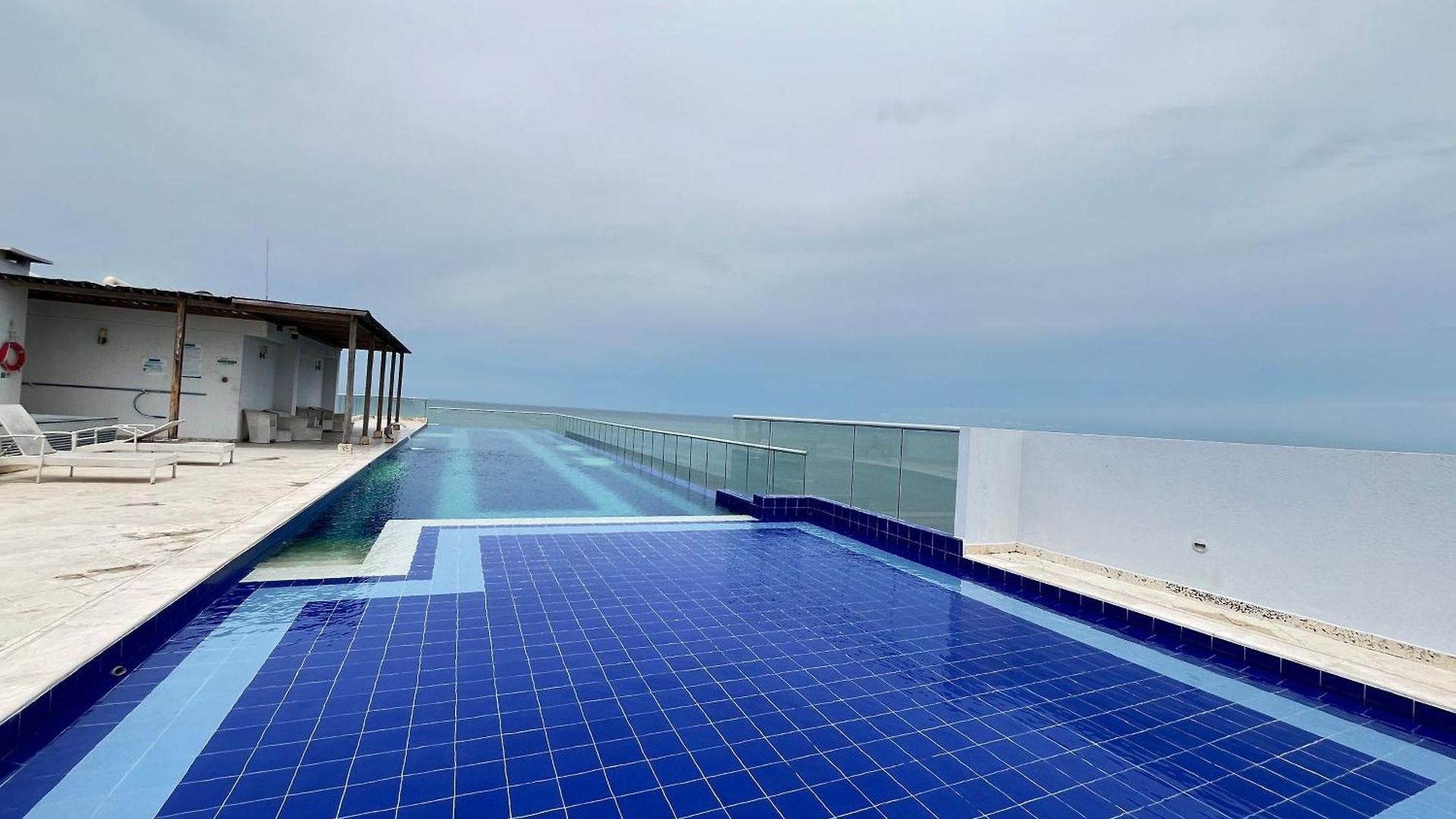 Ocean Drive Apto Con Piscina Infinity Cartagena