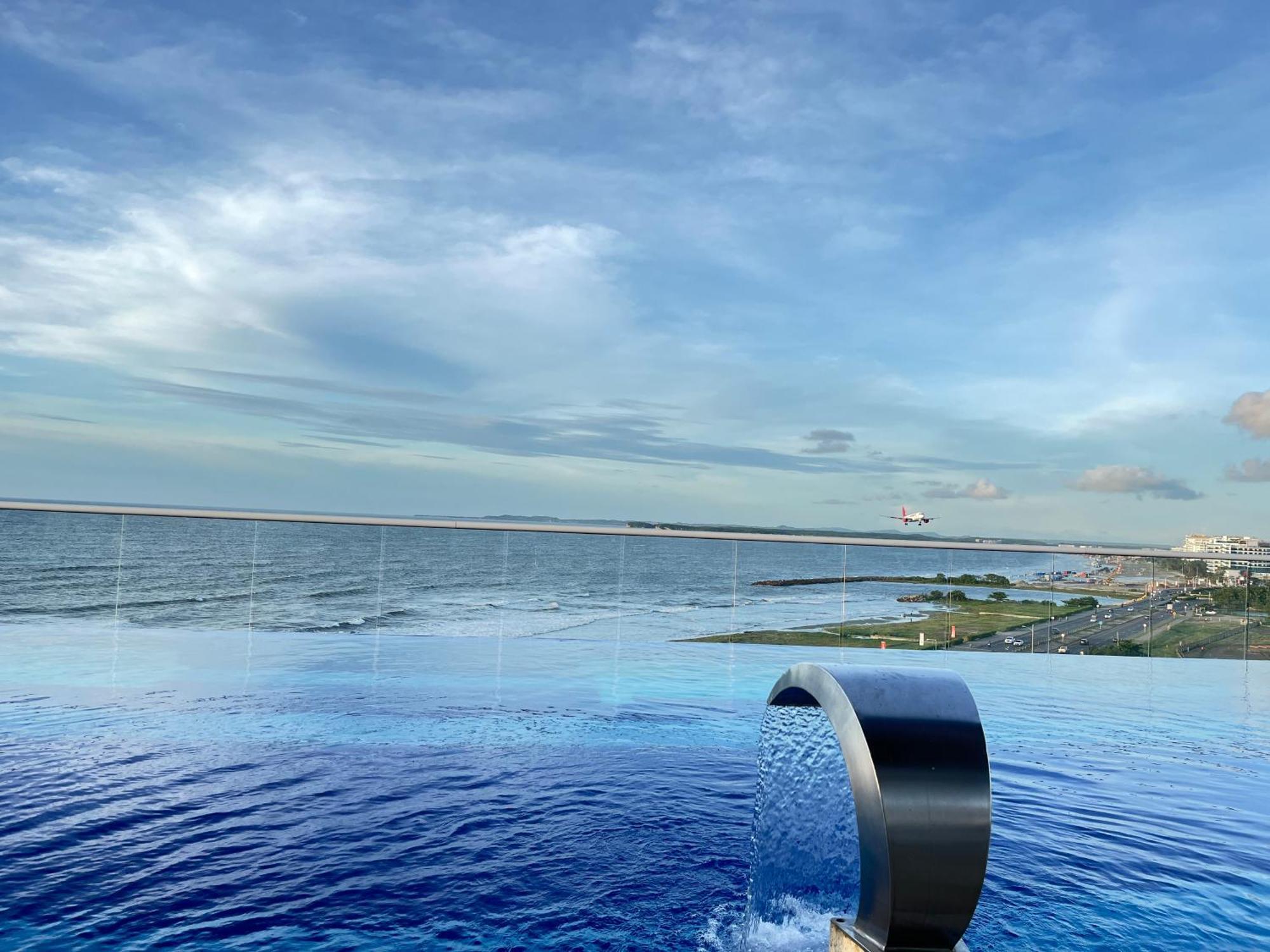 Ocean Drive Apto Con Piscina Infinity Cartagena